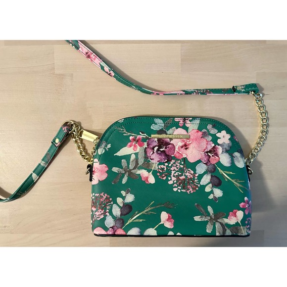 Steve Madden Handbags - NEW Steve Madden Green Floral crossbody purse